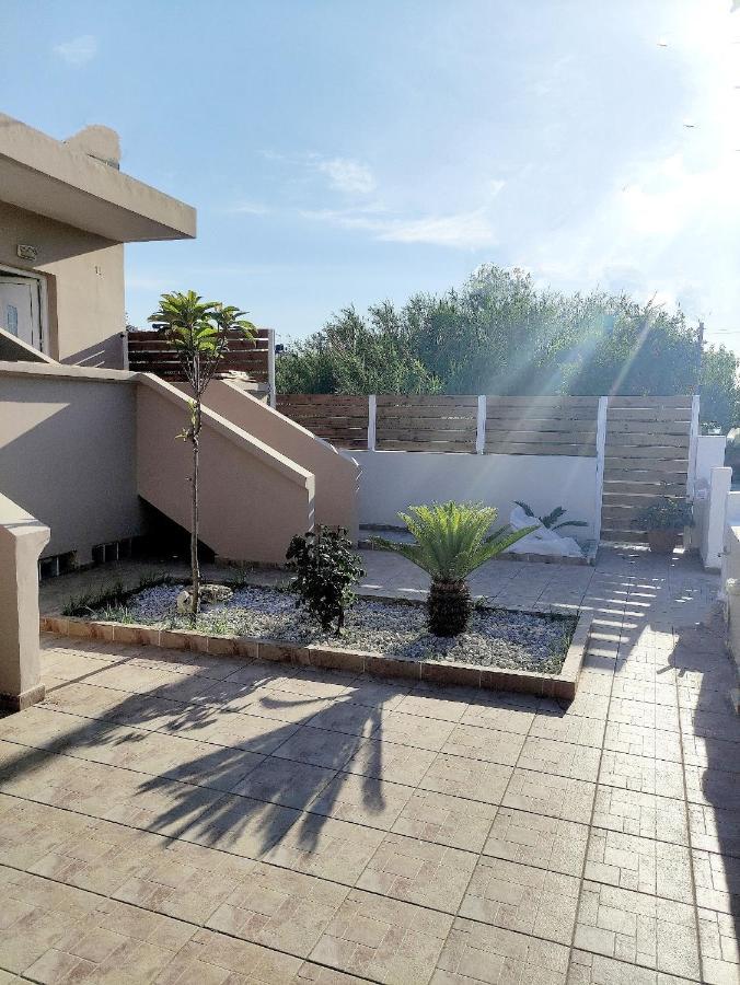 # 6 Giorgos & Chara Apartments Néa Kidonía Kültér fotó